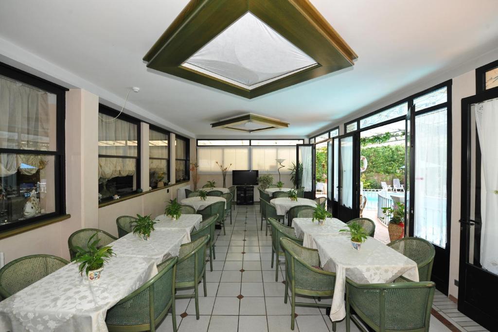 Hotel Kyrton Forte dei Marmi Exterior photo